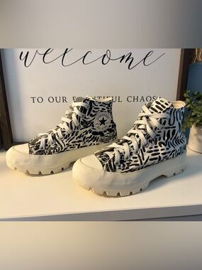 Converse Women's Chuck Taylor All Star Lugged High Top ‘Jungle Art’ 7